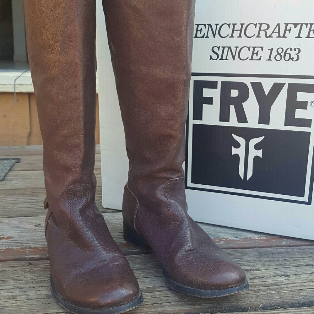 Frye Melisa button back zip